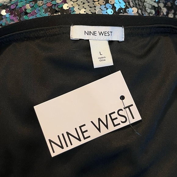 3/$30 NWT Sequin Midi Skirt - Picture 5 of 5